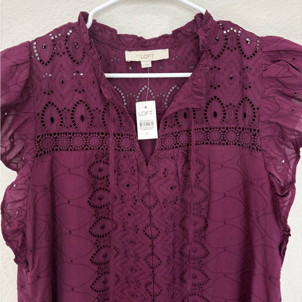 NWT LOFT Eyelet Flutter Sleeve Tie Neck Top Large Romantic Boho Chic Lightweight - Picture 3 of 8